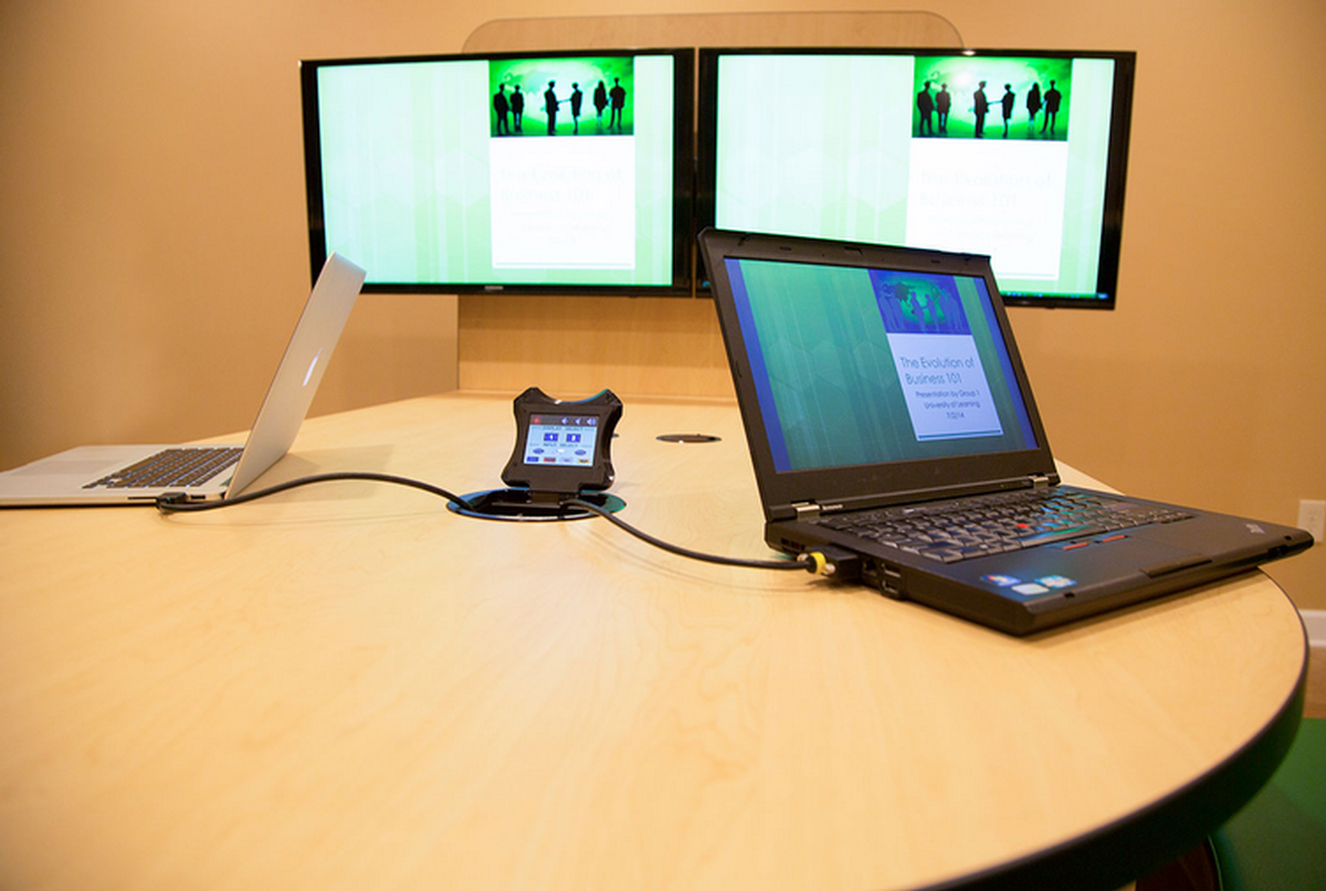 FSR HVTBDUGOUT Dual Height Audio Visual Collaboration Table